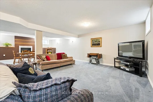 Additional image 30 of 504 Country Clair Pl