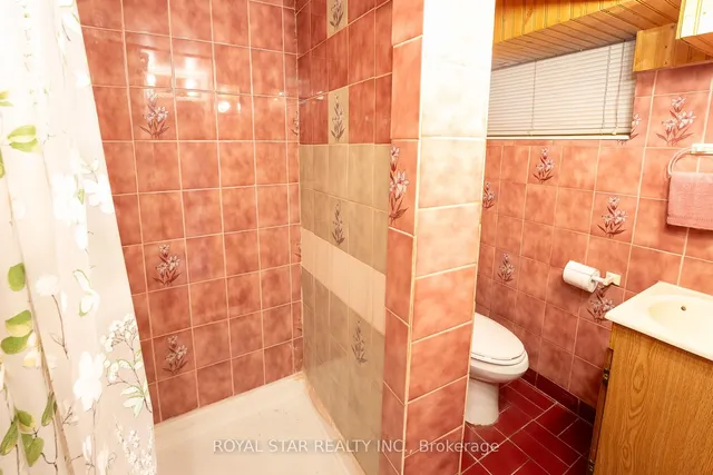 Additional image 24 of 82 Westlake Ave