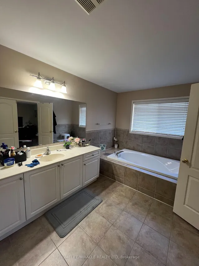 Additional image 13 of 53 Hiberton Cres