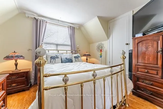 Additional image 19 of 60 Cameron Ave