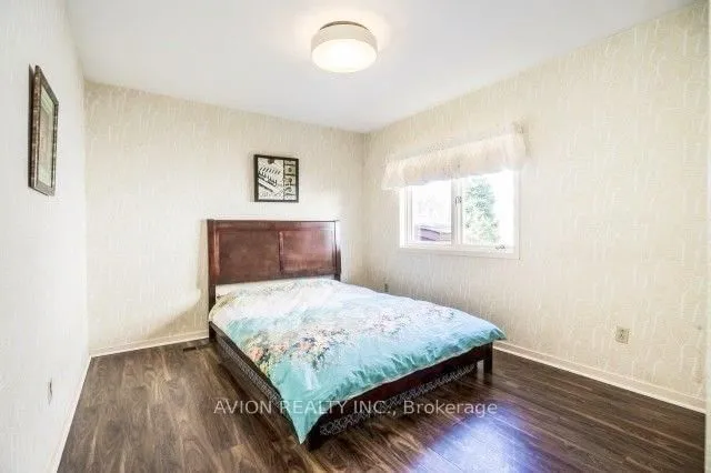 Additional image 16 of 215 Dunview Ave