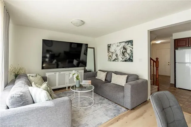 Additional image 11 of 30 Fallowfield Dr