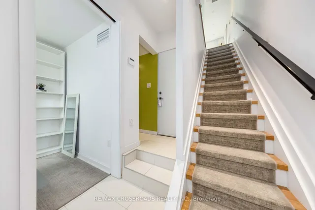 Additional image 6 of 536A Eglinton Ave