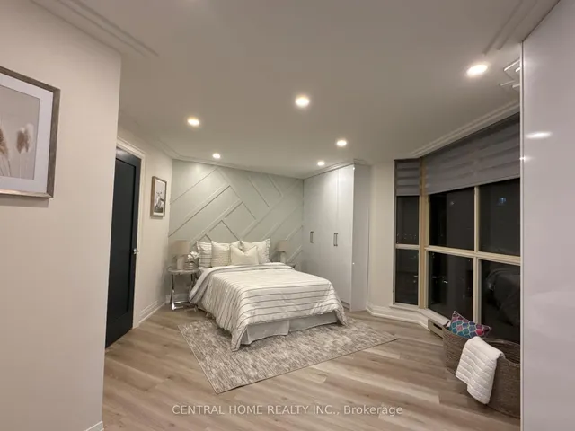 Additional image 29 of 85 Skymark Dr Unit 1602