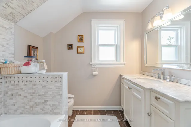 Additional image 33 of 30 Frederick St