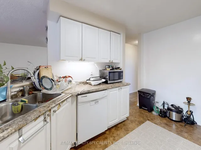 Additional image 10 of 5223 Fairford Cres Unit 90