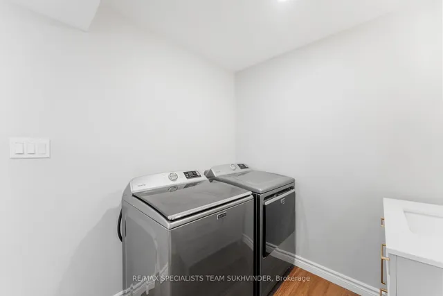 Additional image 43 of 604 Langholm St