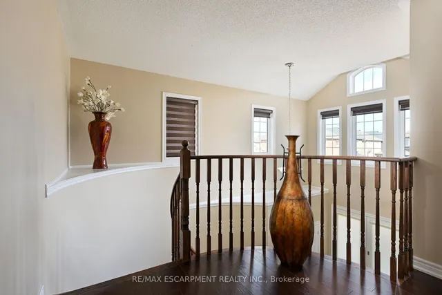 Additional image 24 of 71 Chaumont Dr