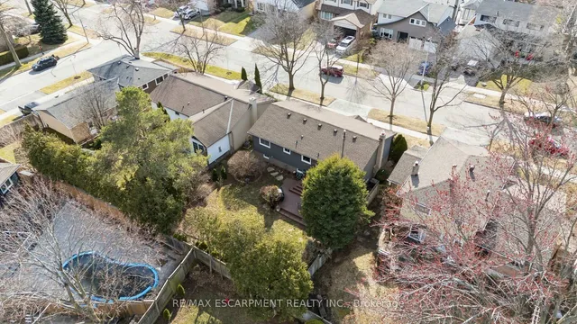 Additional image 42 of 2187 Sandringham Dr