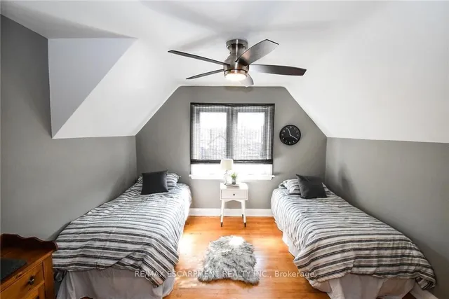 Additional image 23 of 104 Tragina Ave