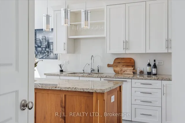 Additional image 22 of 183 Wellington St Unit 2505