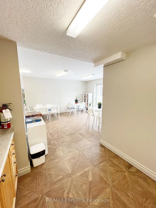 Additional image 22 of 345 Briarmeadow Dr Unit 404