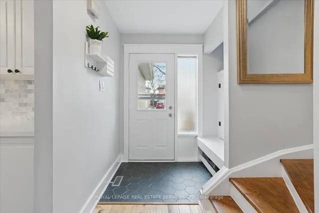 Additional image 4 of 25 Wheatfield Rd