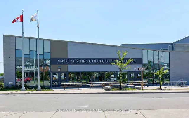 Additional image 35 of 1095 Tupper Dr