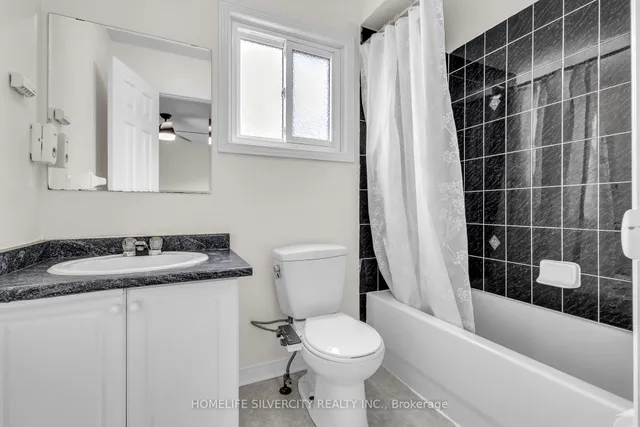 Additional image 29 of 142 Sahara Tr