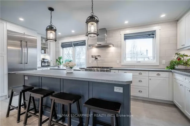 Additional image 7 of 56 Oakley Crt