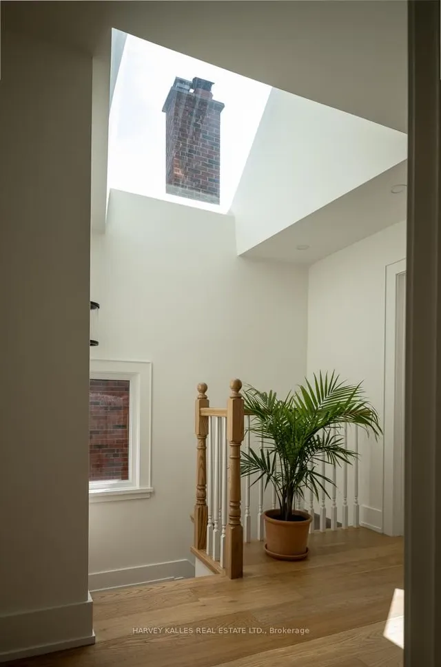 Additional image 23 of 516 St Clements Ave