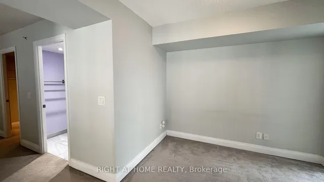 Additional image 20 of 565 Wilson Ave Unit W102