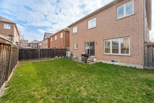 Additional image 46 of 21 Baylawn Circ