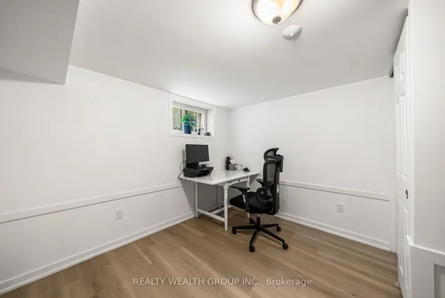 Additional image 20 of 17 Haymarket Rd