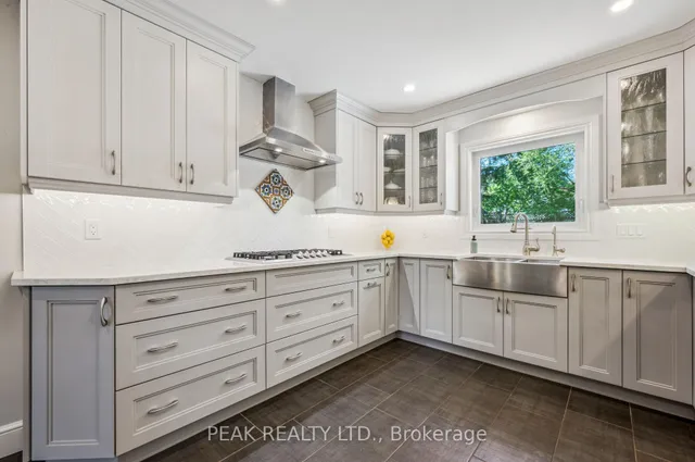 Additional image 18 of 61 Larkspur Cres