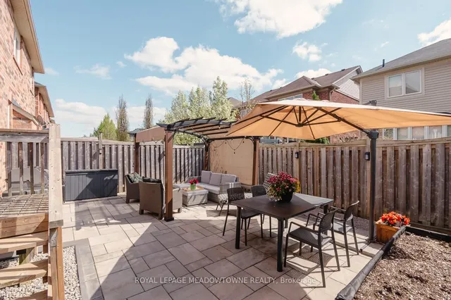 Additional image 33 of 694 Rayner Crt