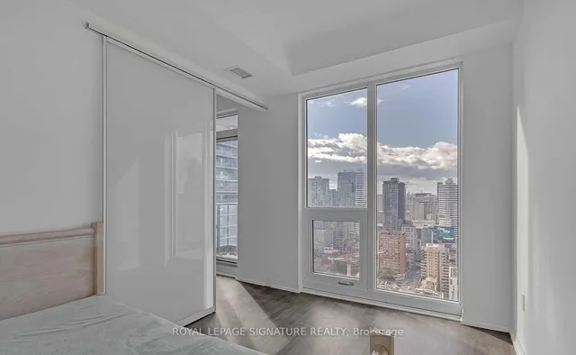 Additional image 10 of 251 Jarvis St Unit 3709