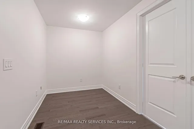 Additional image 16 of 25 Enclave Tr