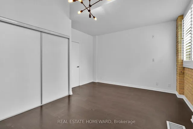 Additional image 20 of 201 Carlaw Ave Unit 128