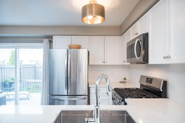 Additional image 16 of 4205 Cole Cres