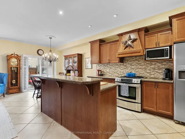 Additional image 15 of 93 Forest Valley Cres