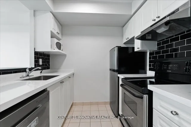 Additional image 14 of 18 Lee Centre Dr Unit 1013