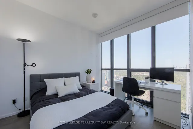 Additional image 14 of 101 Charles St Unit 4010