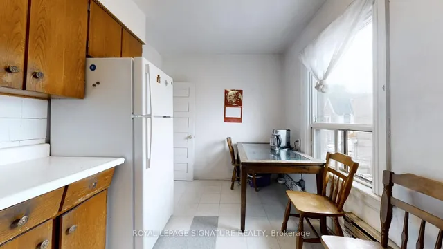 Additional image 6 of 253 Gladstone Ave