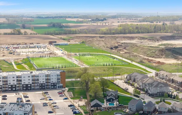 Additional image 48 of 82 Daylily Lane