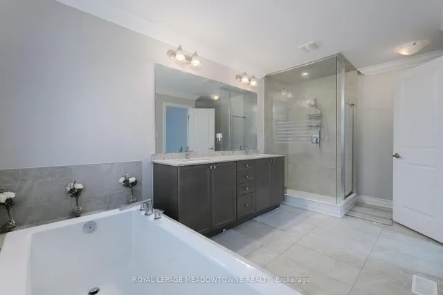 Additional image 24 of 42 Ferdinand Dr