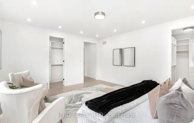 Additional image 24 of 1364 Aymond Cres