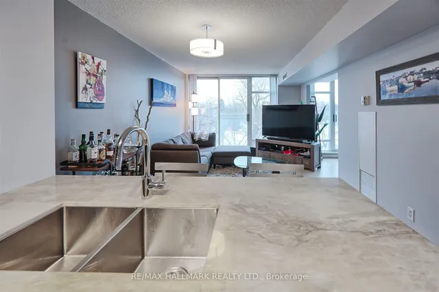 Additional image 9 of 650 Queens Quay Unit 509