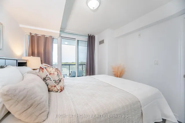 Additional image 16 of 80 Esther Lorrie Dr Unit 616