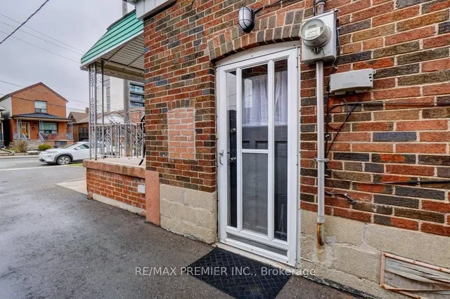 Additional image 32 of 73 Lanark Ave