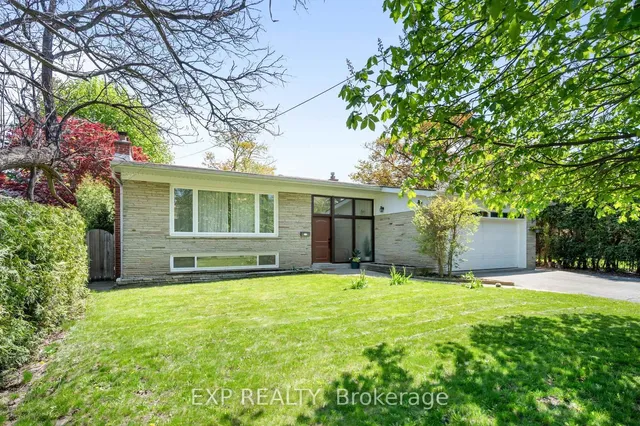 17 Ravenscroft Circ