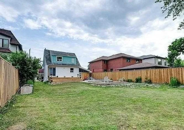 Additional image 19 of 8 Farrell Ave