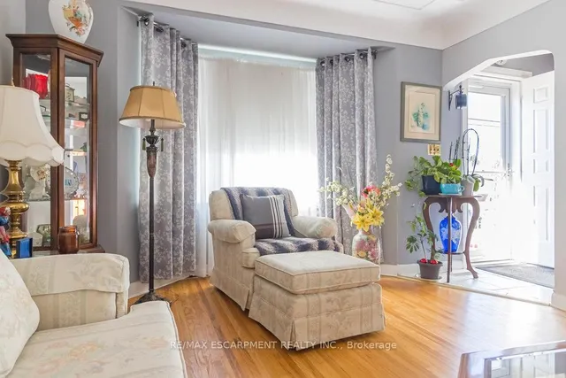 Additional image 6 of 773 Queensdale Ave