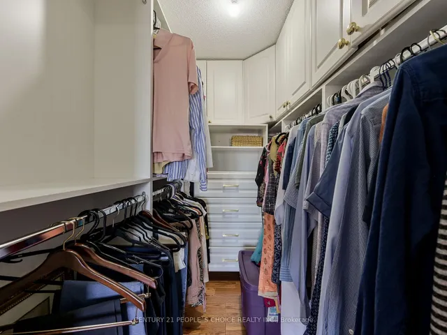 Additional image 25 of 6963 Amour Terr