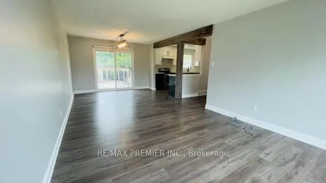 Additional image 8 of 581 Laural Dr