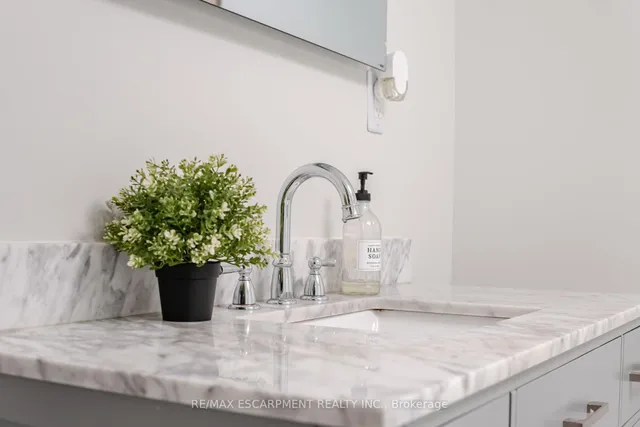 Additional image 42 of 31 Vanderbrink Dr