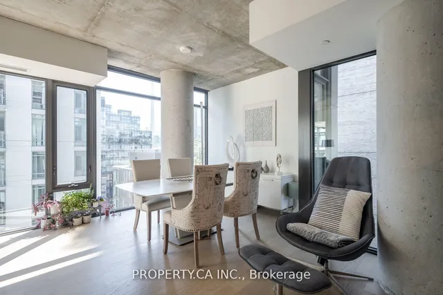 Additional image 8 of 111 Bathurst St Unit 1012