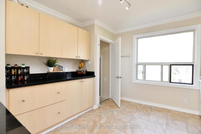 Additional image 27 of 7 Sophia St