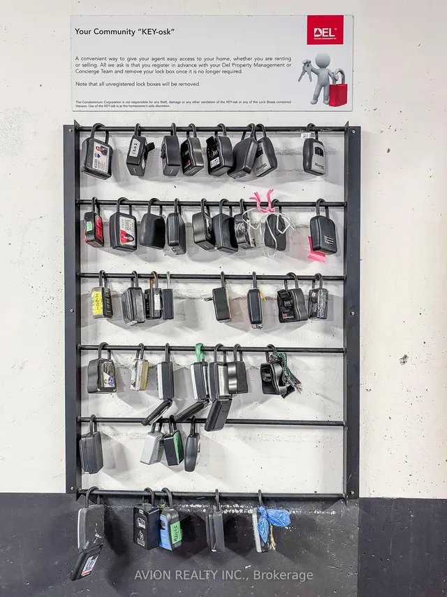 Additional image 21 of 225 Village Green Sq Unit 211