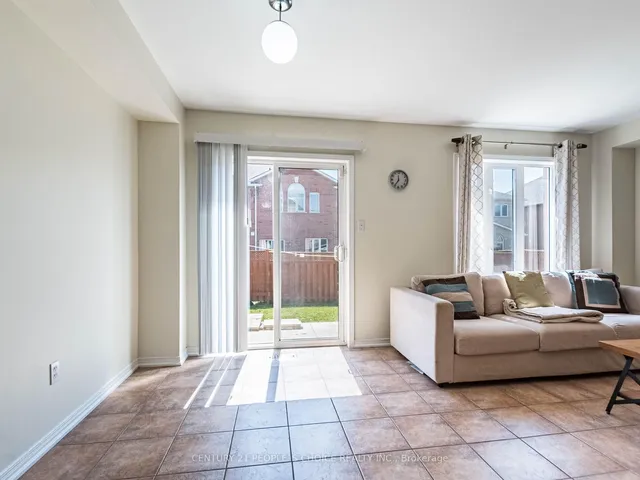 Additional image 20 of 93 River Rock Cres